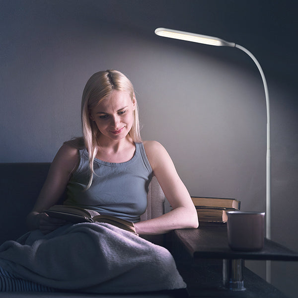 TaoTronics LED metal Gooseneck Floor lamp TT-DL072, Large 69.3" Minimalism Modern with Stable and Weighted Base White WM