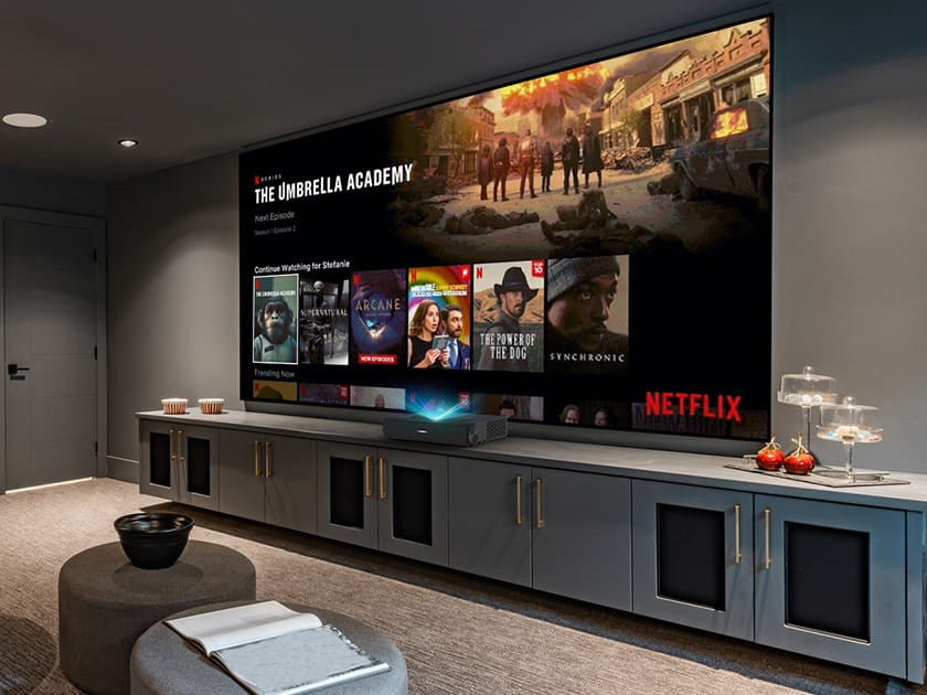 How To Choose The Best TV Projector (2023)